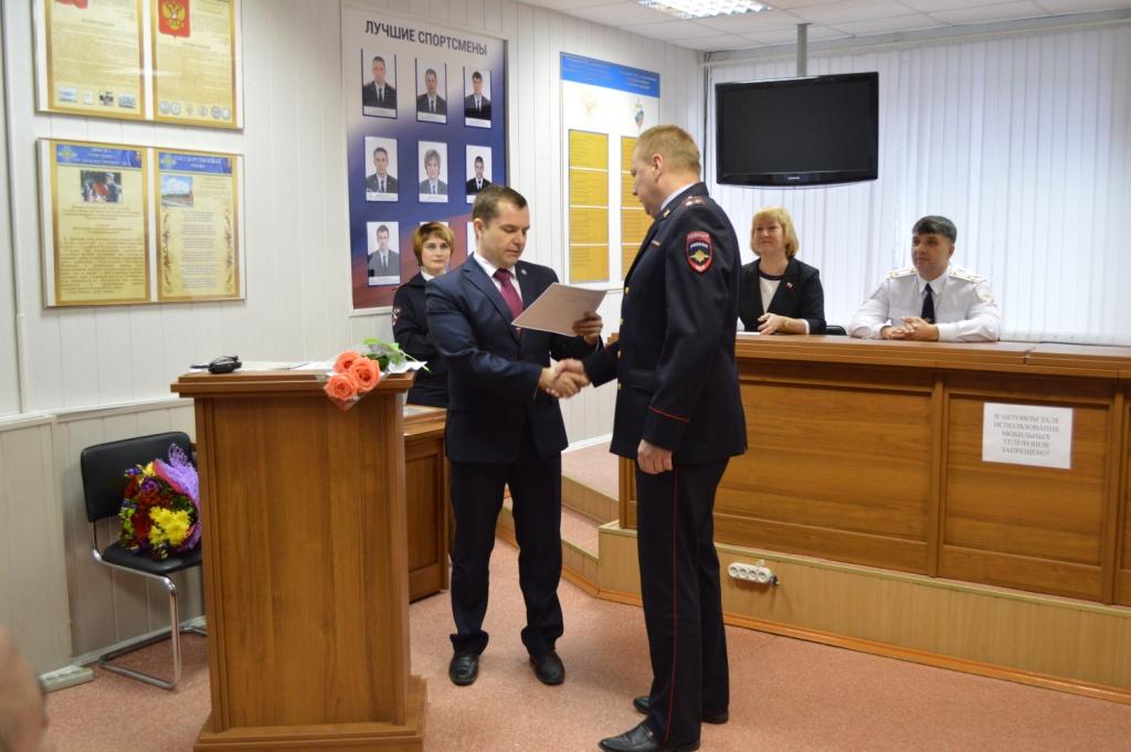 Сергей Жижин поздравил саровских полицейских с профессиональным праздником