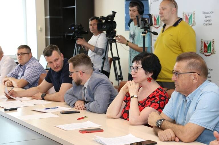 Капремонт домов, нестационарные торговые объекты, аудит школ